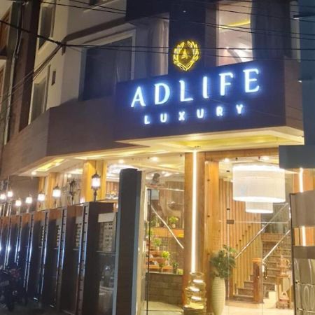 Hotel Adlife Luxury Srinagar  Exterior photo